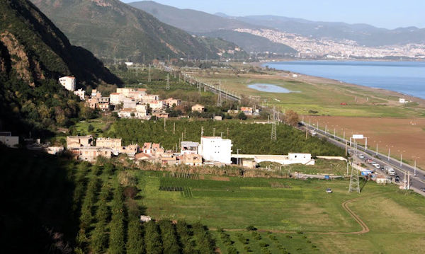 Acherchour : la construction d'une mosquée fait polémique