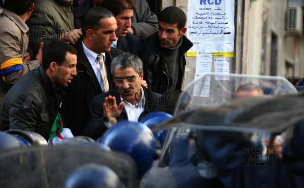 Le RCD appelle à une marche à Vgayet