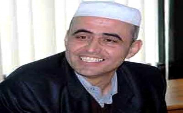 Ferhat Mehenni soutient Kamel Eddine Fekhar