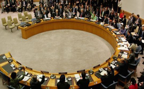 Libye : le conseil de sécurité de l'ONU vote pour l' application d'une zone d'exclusion aérienne