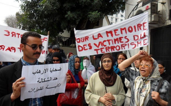 Algérie : des victimes du terrorisme dénoncent leur abandon par l'Etat