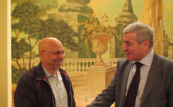Visite du président de l'Anavad aux Etats-Unis : Ferhat Mehenni rencontre l'ex-ambassadeur de Libye à Washington