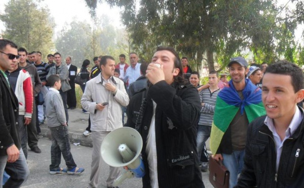 Algérie : Mazigh, Farid, Massi et Hsen, militants autonomistes kabyles arrêtés par le DRS