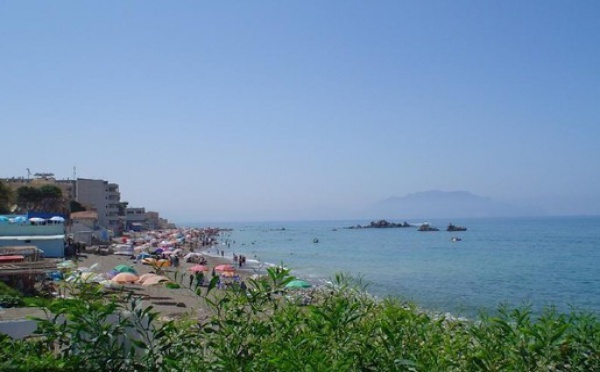 Tourisme à Tichy : les protestataires reviennent à la charge et des islamistes entrent en scène