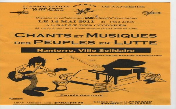 Younes Boudaoud dédicace son film "Aqlagh Nughaled"