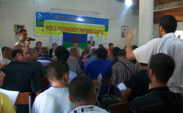 Le MAK exclue l'ex président par intérim Mohand Larbi Tayeb