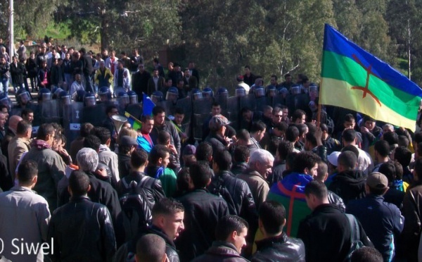 Le MAK-France condamne l'empêchement de la marche du MAK en Kabylie