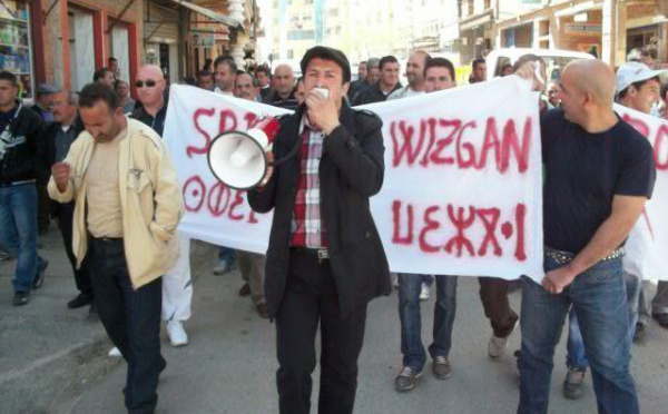 Marche pour exiger la construction d'un hôpital à Bouzeguène