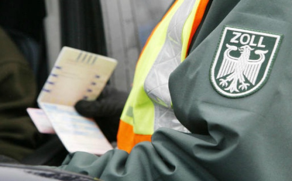 Les douanes allemandes saissisent des moteurs d'avions militaires russes à destination de l'Algérie