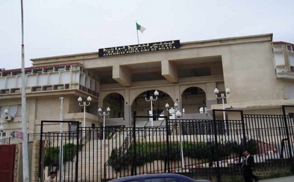 Tizi-Wezu : la police provoque des émeutes à la cité Mokadem (wilaya)