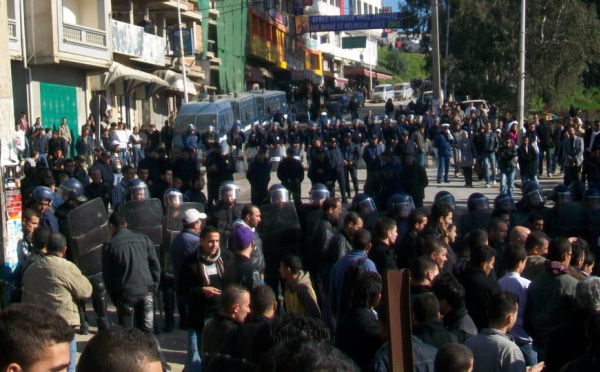 Intox ou menace ? le régime de Bouteflika compte interdire le rassemblement du MAK à Tizi-Ouzou