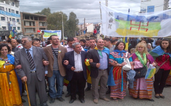 Photos des marches du 20 Avril : Double commémoration des printemps kabyles
