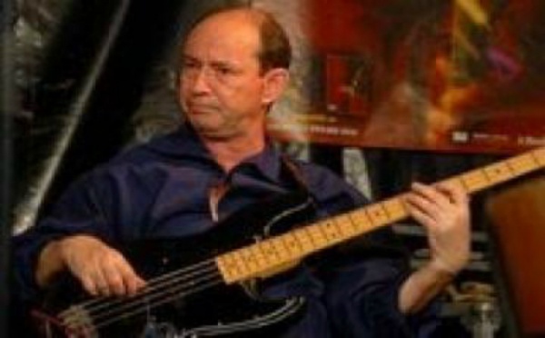 Décès à Paris du grand bassiste kabyle Lhachemi Bellali : Condoléances du MAK