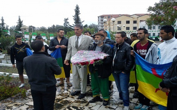 Commémoration des événements de mai 1945 : Le MAK en se recueille à la mémoire des martyrs à Melbou