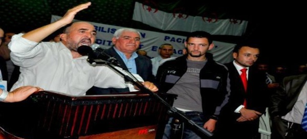 De graves problèmes minent ses rangs : Clash au FFS de Bgayet