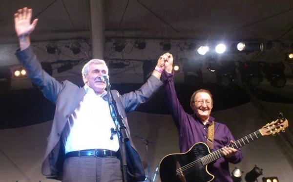 Vidéo : Entretien avec Idir au studio d'enregsitrement avec Ferhat Mehenni