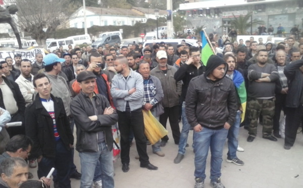 Meeting du MAK à Akbou: La Kabylie ne votera pas pour ses bourreaux et leurs complices ».