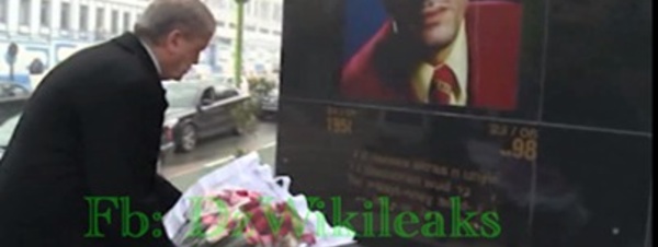 Tizi-Ouzou : Sellal a déposé ce matin une gerbe de fleurs sur la stèle de Matoub Lounès