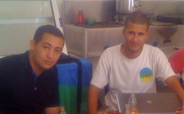 Deux militants, dont un cadre du MAK, face à la police algérienne : pour l’honneur de nos femmes Kabyles !