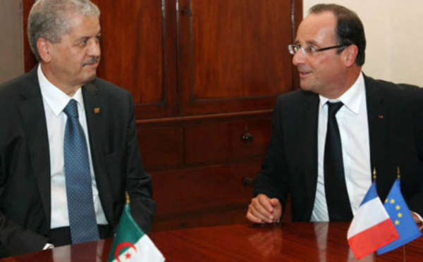 Terrorisme : Hollande s'est entretenu avec Sellal et non Bouteflika