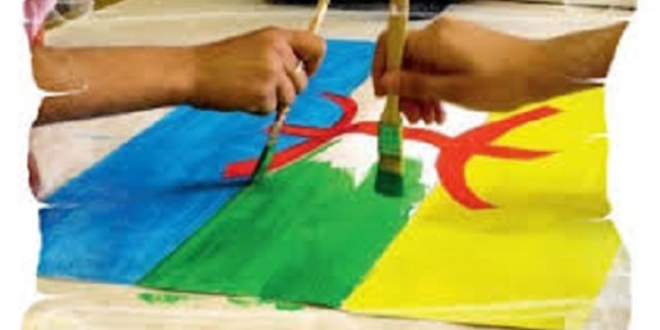 Algérie-Apartheid : La police algérienne interdit le drapeau amazigh à Tizi-Ouzou