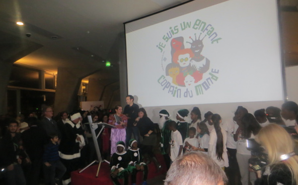 Une poétesse kabyle ouvre la soirée des 70 ans du Secours populaire à l’Unesco