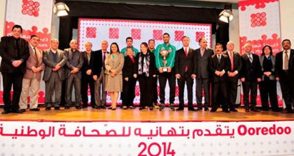 Algérie : quand les patrons des journaux font la manche