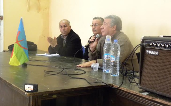 Première sortie publique réussie de l’Agraw  n Tmurt  n Leqvayel -Conseil National Kabyle-