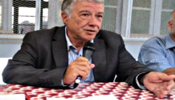 Younès Adli sera l'invité du Café littéraire le samedi 28 février 2014 à 14 H, au Théâtre Régional de Vgayet