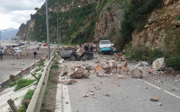 Aokas : un éboulement de la falaise fait 7 morts et plusieurs blessés (actualisé)