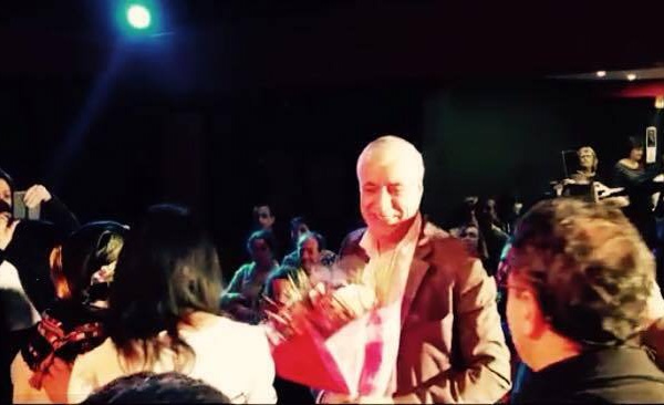 Conférence et vente dédicace du dernier album de Ferhat:  Ambiance festive et retrouvailles du peuple kabyle en marche vers sa liberté