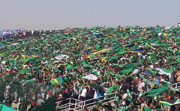 Pendant que le MOB «dédie ce trophée à toute la Kabylie», scènes de liesses populaire en Kabylie ( Vidéo)