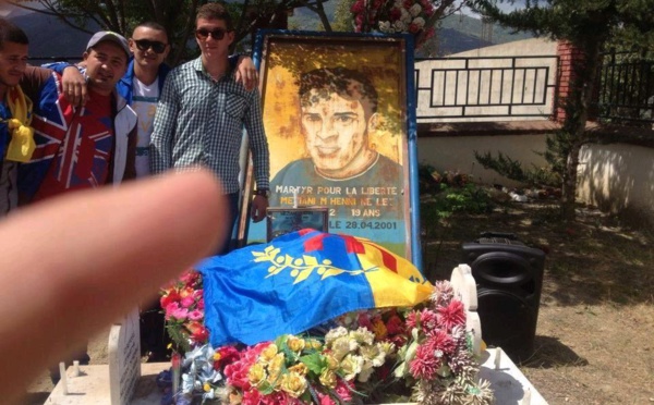 14 ème anniversaire de l’assassinat du jeune Meziani M’henni par les gendarmes algériens à lllulen Umalu (vidéo)