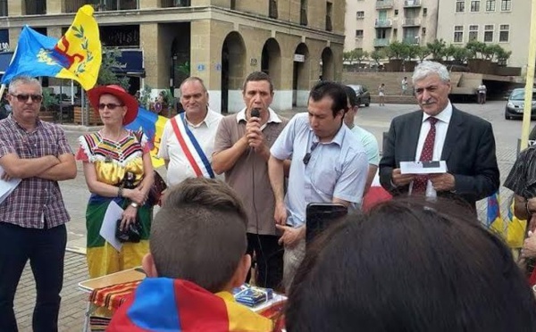 Intervention de Kader DAHDAH lors de la levée du drapeau Kabyle à Marseille le 13/06/2015