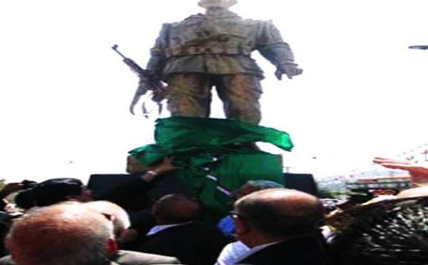 L’Etat algérien érige des statues aux colonels kabyles après avoir séquestré les cadavres des uns et organisé la liquidation des autres…