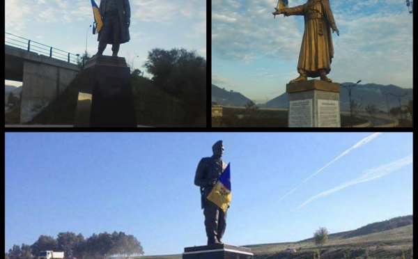 La Kabylie honore la mémoire de Fadma n Summer et de deux colonels kabyles de la guerre d'Algérie. 