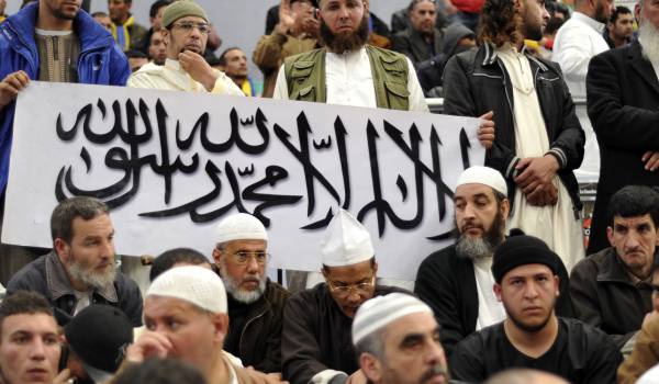 Les islamistes algériens reprennent du poil de la bête... 
