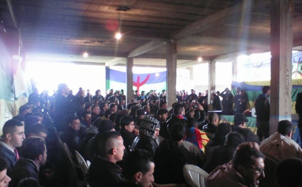 Malgré les barrages, les arrestations et les passages à tabac, le 3è congrès du MAK se déroule comme prévu à At Zellal