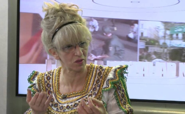 La ministre kabyle Sakina Ait Ahmed apporte son soutien à Nadia Matoub