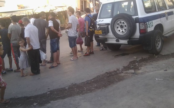 URGENT / Risque d'affrontement à At-Dwala, la police algérienne provoque la population en ce moment même