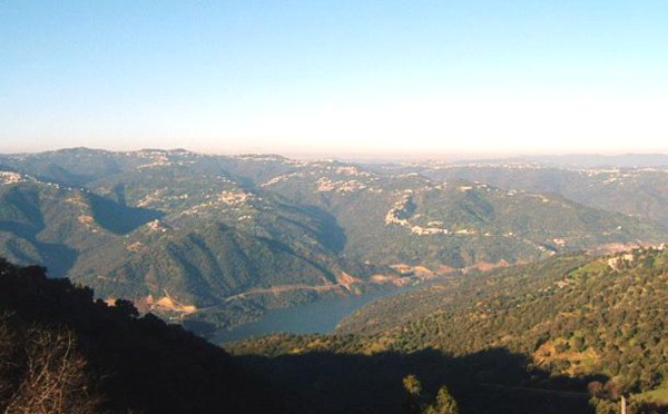 "Centre de gravité est … équilibre", par Yidir Aqvayli