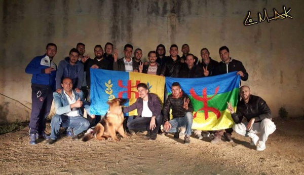 URGENT / Rassemblement populaire devant le commissariat de Larev3a n At Iraten (actualisé)