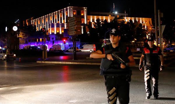Turquie : Coup d'État en cours contre le régime d'Erdogan