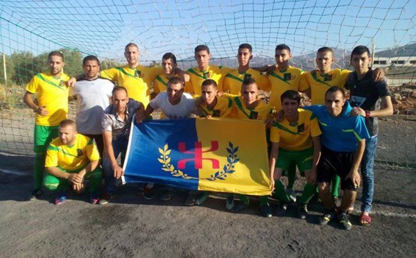Le Drapeau National Kabyle se généralise dans les événements sportifs (Reportage)