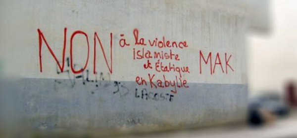 Alerte salafisme : des islamistes en « tenues afghanes » prêchent dans la rue à At Dwala