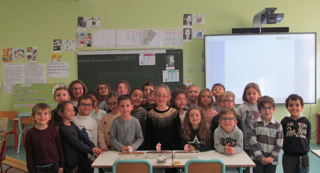 Anniversarii di Anghjulina, di Lisandra è di Nathan M. CP