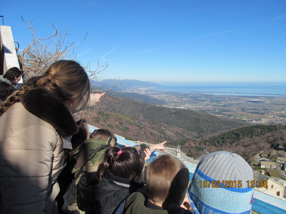 Da quì, si vidianu a piaghja è Bastia.
