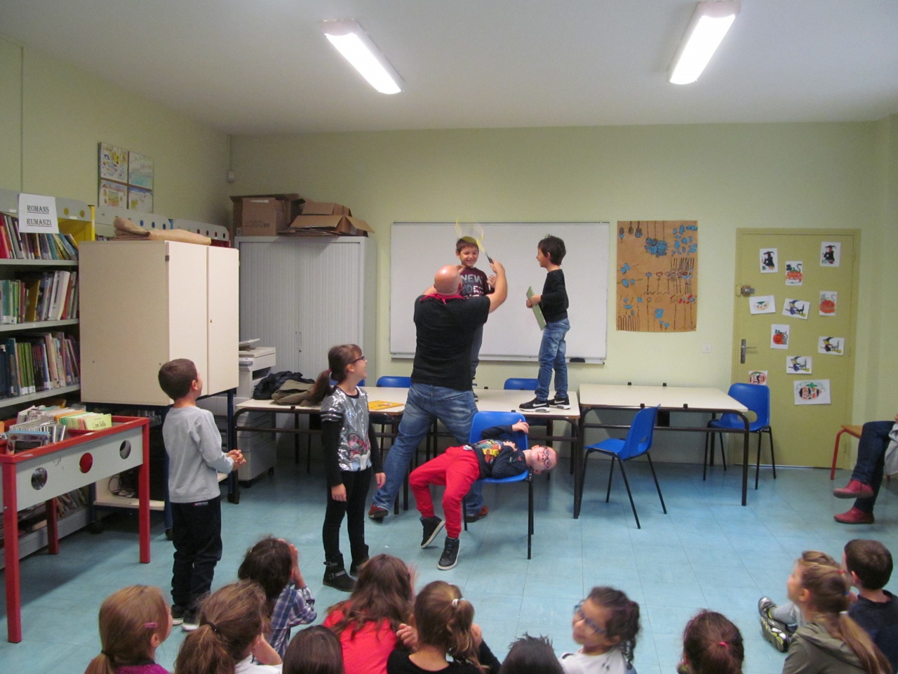 Don Quichotte, u so cavallu, u rè , a regina è u gattivu Don Quichotte, u so cavallu, u rè , a regina è u gattivu