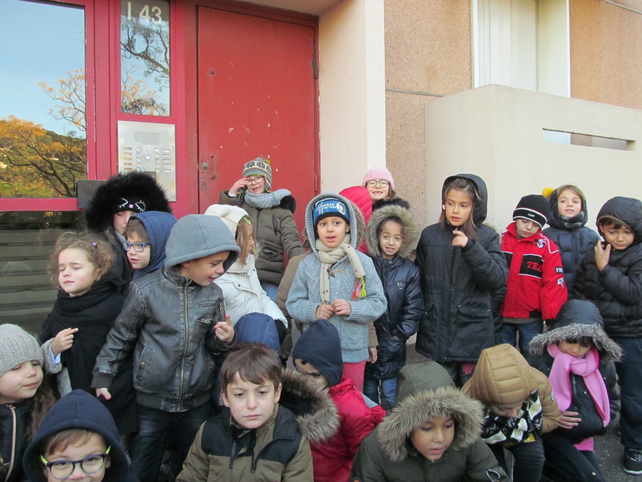 U CP davanti à i casamenti(2) U CP davanti à i casamenti(2)