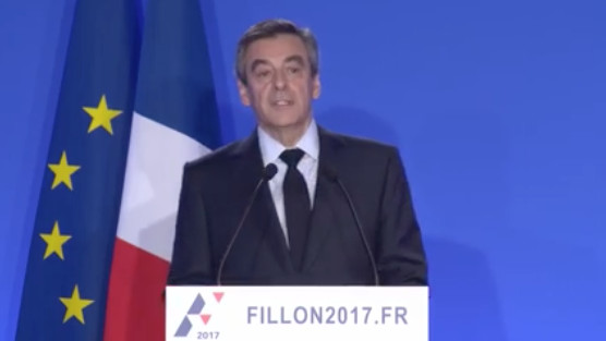 François Fillon, les traits marqués, s'explique devant la presse le 6 février 2017 - capture d'écran.